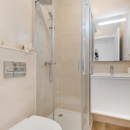 13-esteva Rc-b 5 Min To The Apartamento *