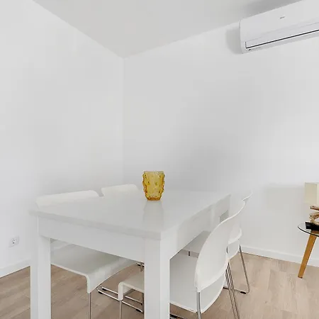 13-esteva Rc-b 5 Min To The Apartamento *